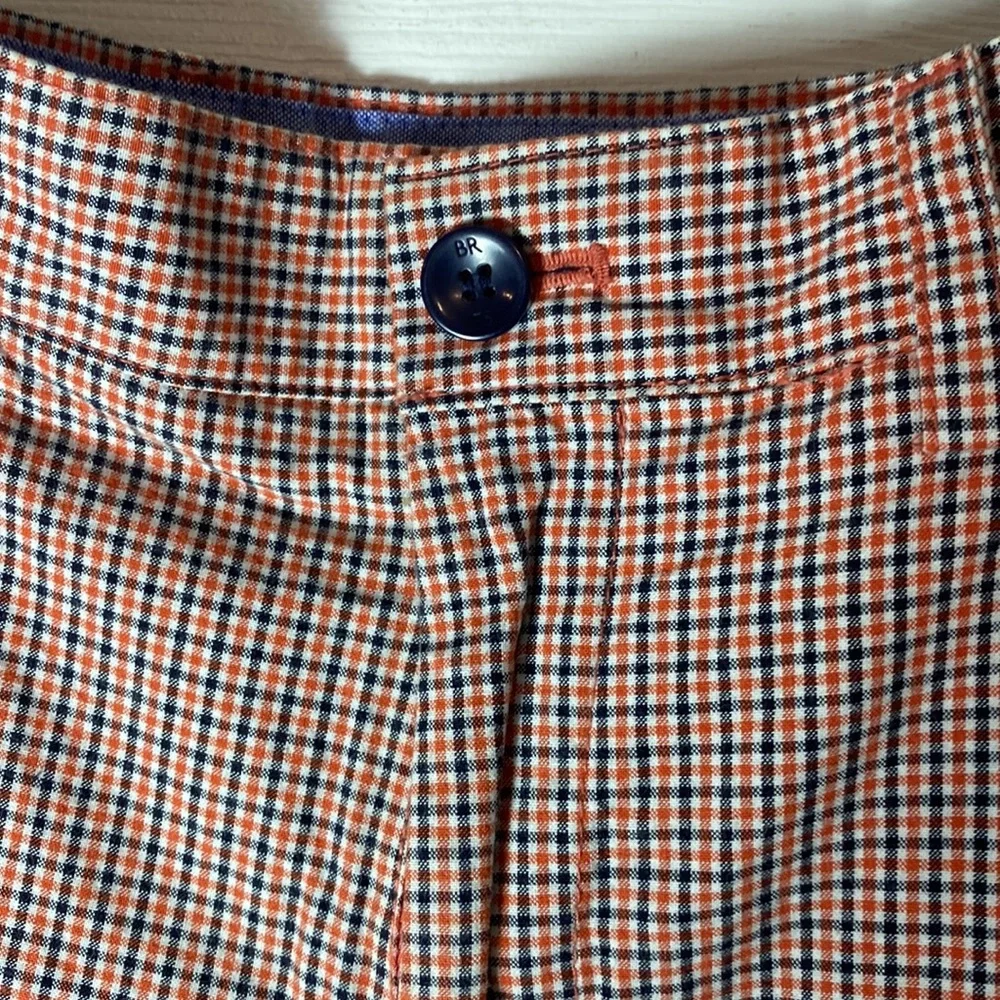 Banana Republic Men’s Plaid Shorts Size 32 100% Cotton with side and back pocket